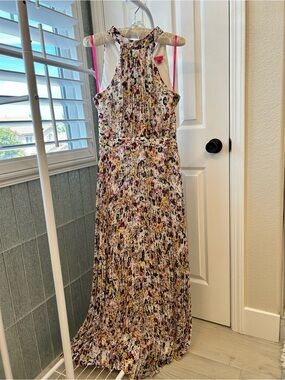 Betsey Johnson White Floral Halter Pleated Maxi Dress (fully lined)